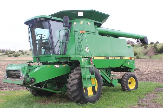 JD 9500 combine