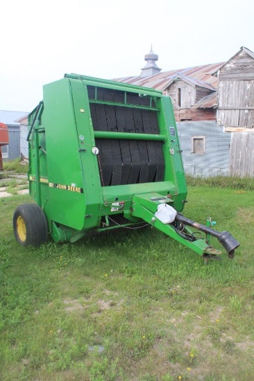 JD #535 Round Baler, Twine Tie