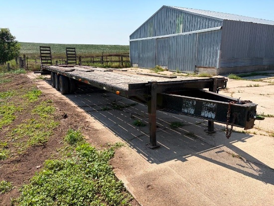 Road Boss 35ft.Equipment Trailer w/ 4ft.Dovetail & Ramps, Triple 10,000LB Axles, Good Cond.