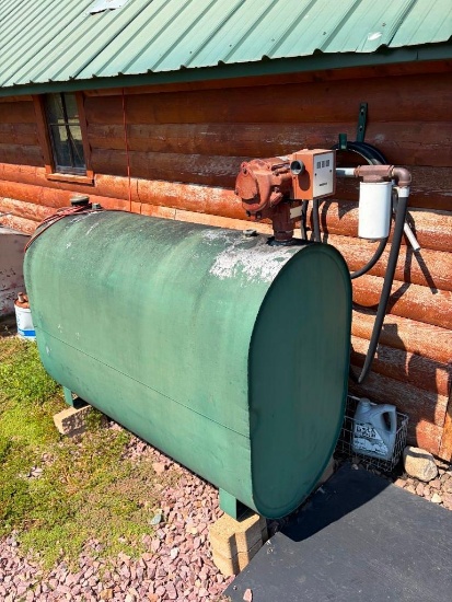 200 Gal. Gas Tank w/ Elec. Pump