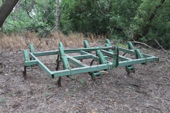 JD 3 Pt. 12 Ft. Chisel Plow