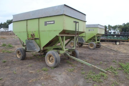 Parker 325 Bu. Gravity Wagon on JD 1065 Gear, Shedded, Good Cond.