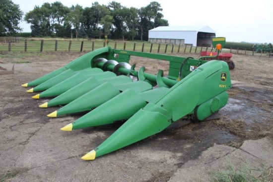 JD 606C Chopping 6R30 Corn Head