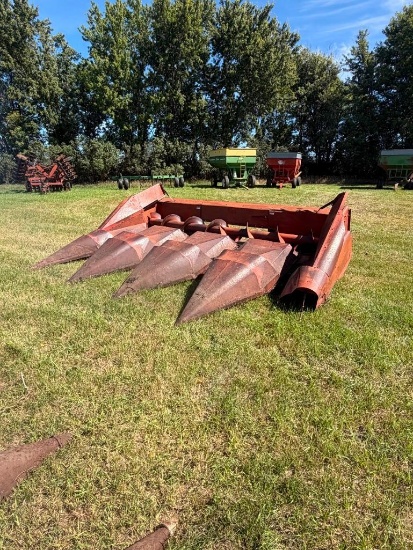 IH 844 Corn Head for Parts or Repair