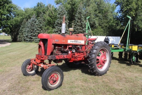 Farmall #400 Tractor