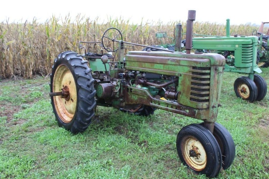 JD B Tractor, SN: 244062, Poor 11.2-38 Rear Tires, Engine Stuck