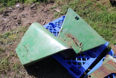 JD 10/20 Series Fenders