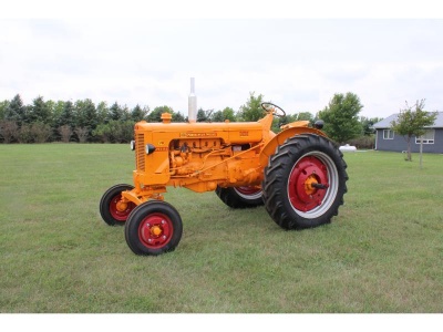 1955 MM UB Special Tractor