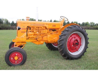 1955 MM UB Special Tractor