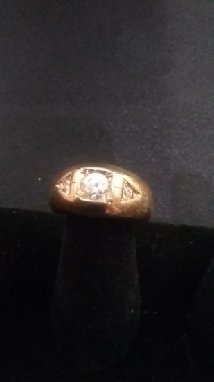 Vintage gold tone Ring