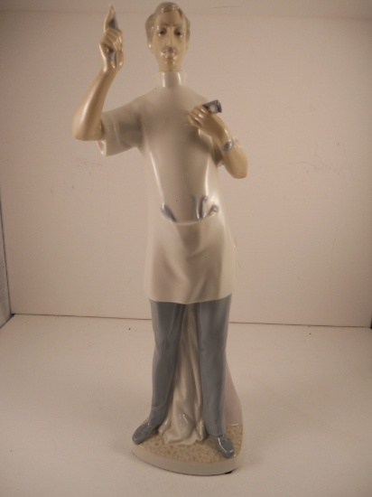 Vintage Llardo H-28 F Retired Dentist Doctor, 6" tall