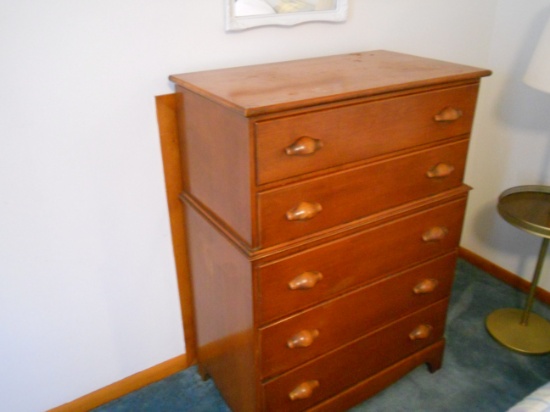 Vintage 5 Drawer Dresser