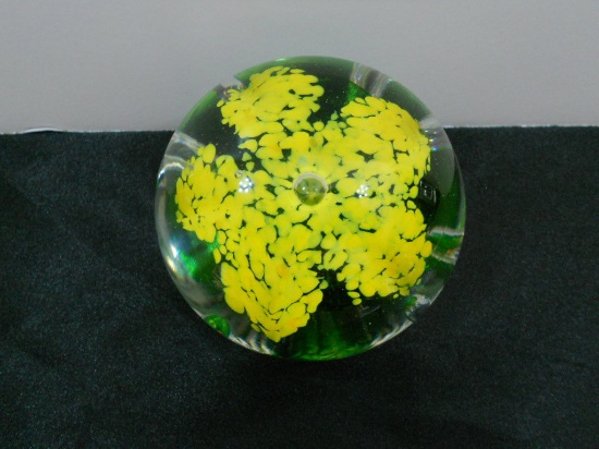 Vintage Oglebay Paperweight, Yellow Flower