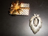 Lot of 2 Brooches, Sarah Cov, Premirer Design
