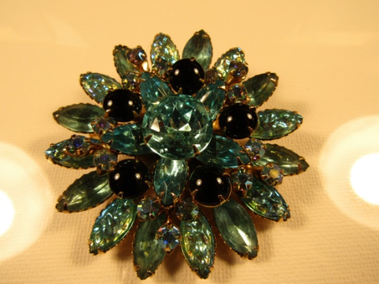 Vintage Large Molded Glass Rhinestone Brooch