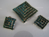 Vintage Dome Shaped Green Brooch and Earrings Set