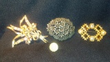Lot of 4 Vintage Brooches and Pin