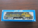 Life Like HO Santa Fe 3500 Engine in Original Box