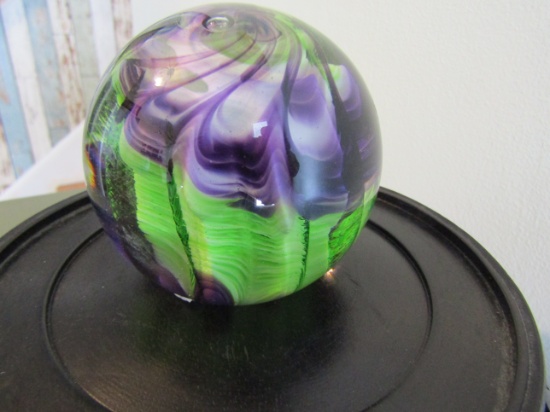 Sam Hogue Signed Paperweight Art Glass