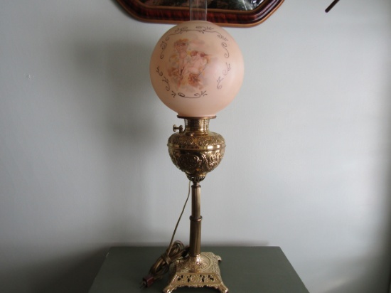Bradley and Hubbard Electric Lamp, Churb Globe