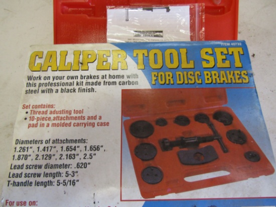 Caliper Tool Set in Case, Looks New