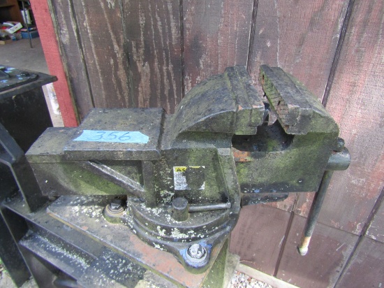Heavy Vise