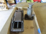 Lot of 2 Jacks