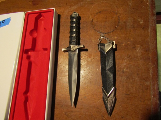 Slayer Knife/Dagger with Sheath in Box