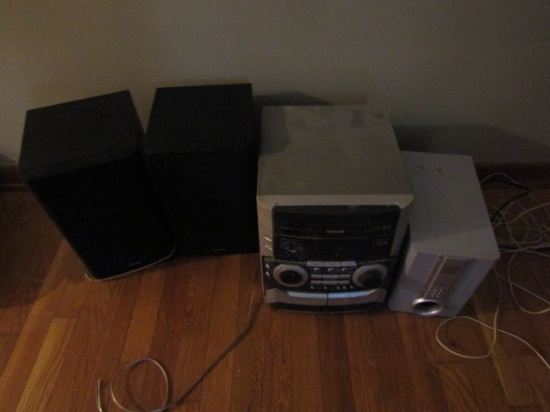 Lot of Stereo Equipment, Phillips 3 CD, Curtiss, 2 Infinity Speakers