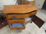 Antique/Vintage Dresser, Dovetail Drawers