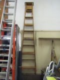 10' Wood Step Ladder