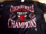 Chicago Bulls CHAMPIONS T-Shirt