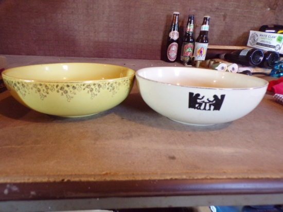 Lot of 2 HALL'S bowls