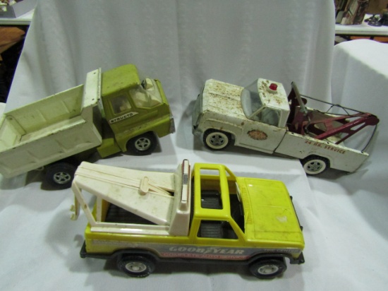3 Vintage Toy Trucks, Tonka Wrecker