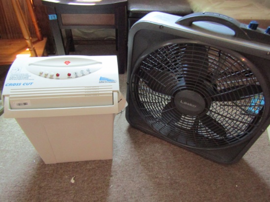 Tech Solutions Paper Shredder and Lasko Box Fan, Works