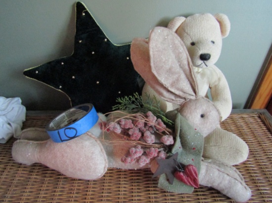 Decorative Animal and Star Pillows, Bear