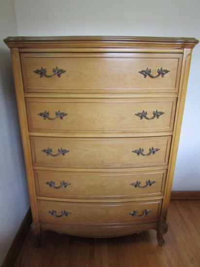 Dixie 6 Drawer Dresser, Dove tail, Matches Lots 23 and 40