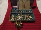 Vintage Jewelry Box with Jewelry