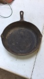 Cast iron skillet