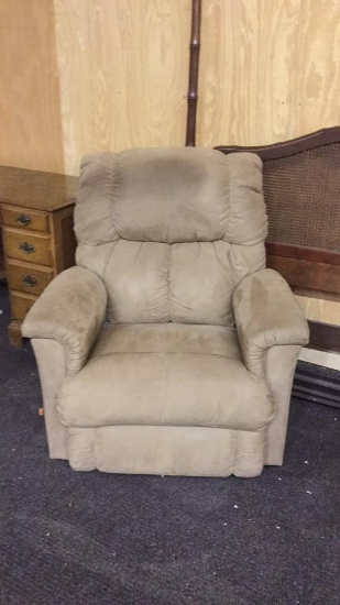 Swivel recliner chair