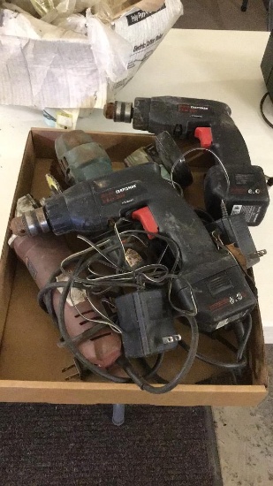 Lot of grinders/drills & chargers