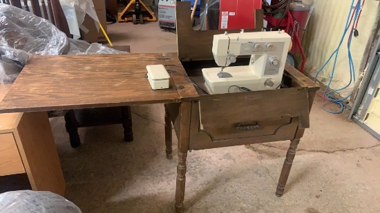 Montgomery Ward Sewing machine & cabinet