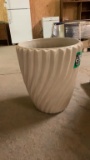 New large white Ceramic Pot