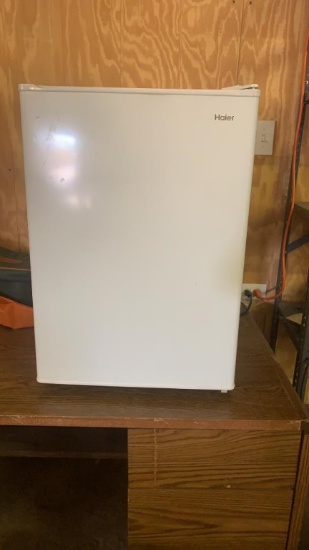 Haier compact refrigerator-works great