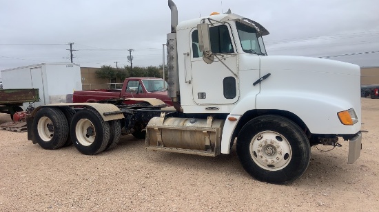 2001 Freightliner Fld112