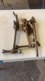 Lot of 3 pipe tongs