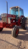 IH 1486 tractor