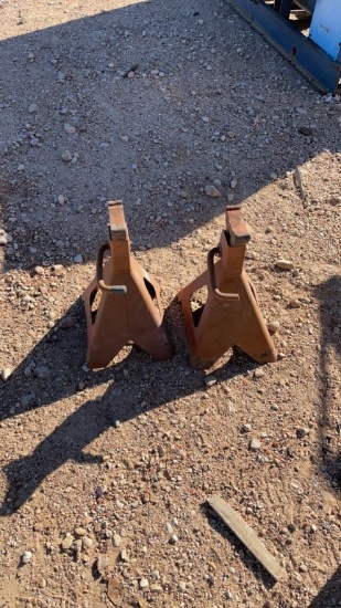 Pair of jack stands