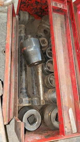 Lot of large 3/4 Drive Sockets