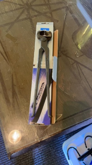 Mustad shoe puller